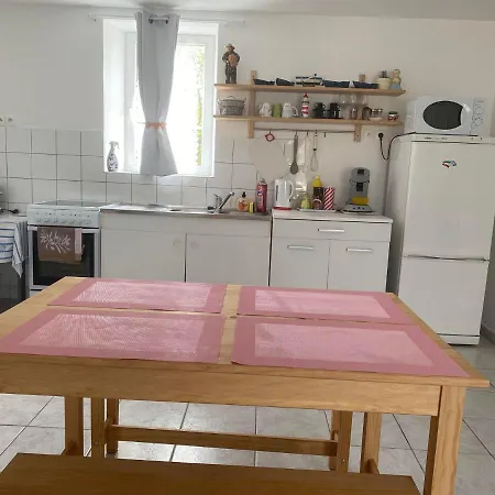 2 Et Cuisine Vierville-sur-mer,plage Du Debarquement Apartment *